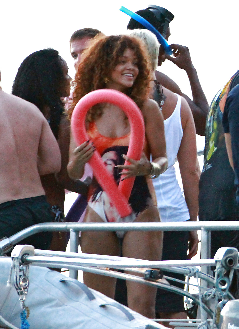 Rihanna - ir a nadar en Barbados
 #4999569