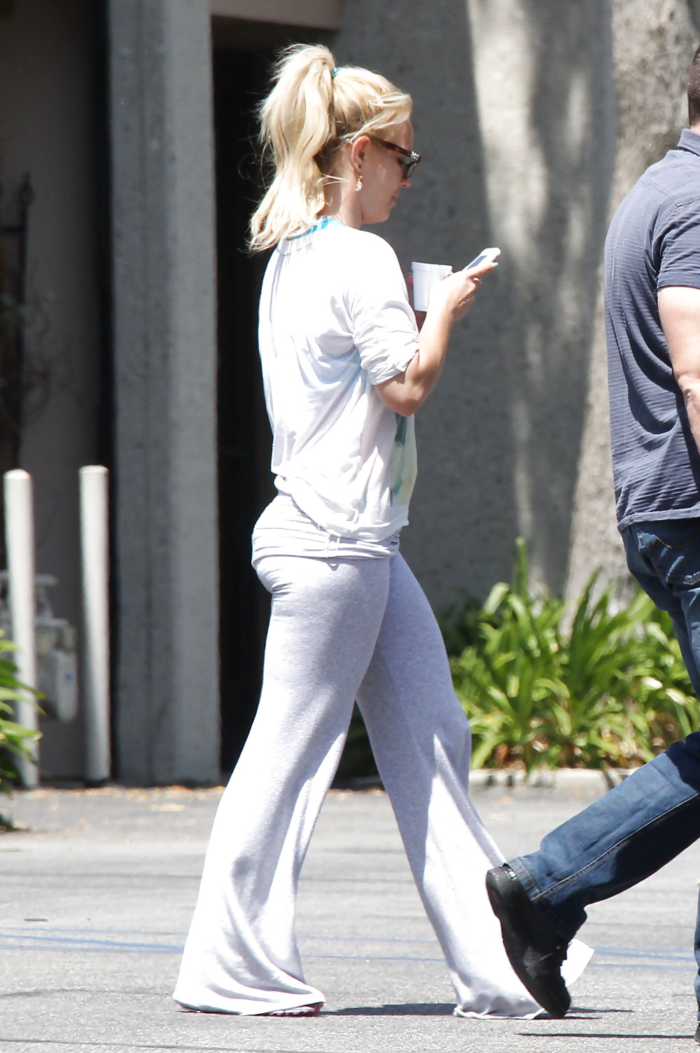 Britney spears - has a serious badonkadonk
 #16355064