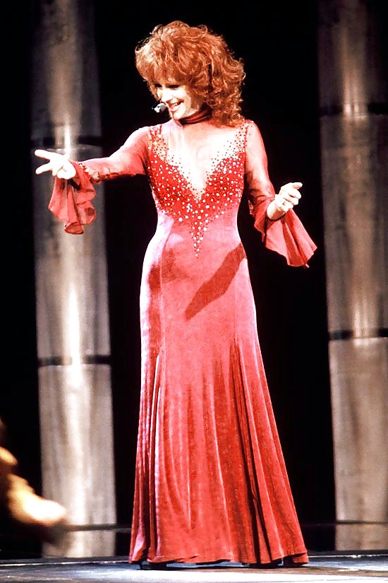 Reba McEntire #19340879