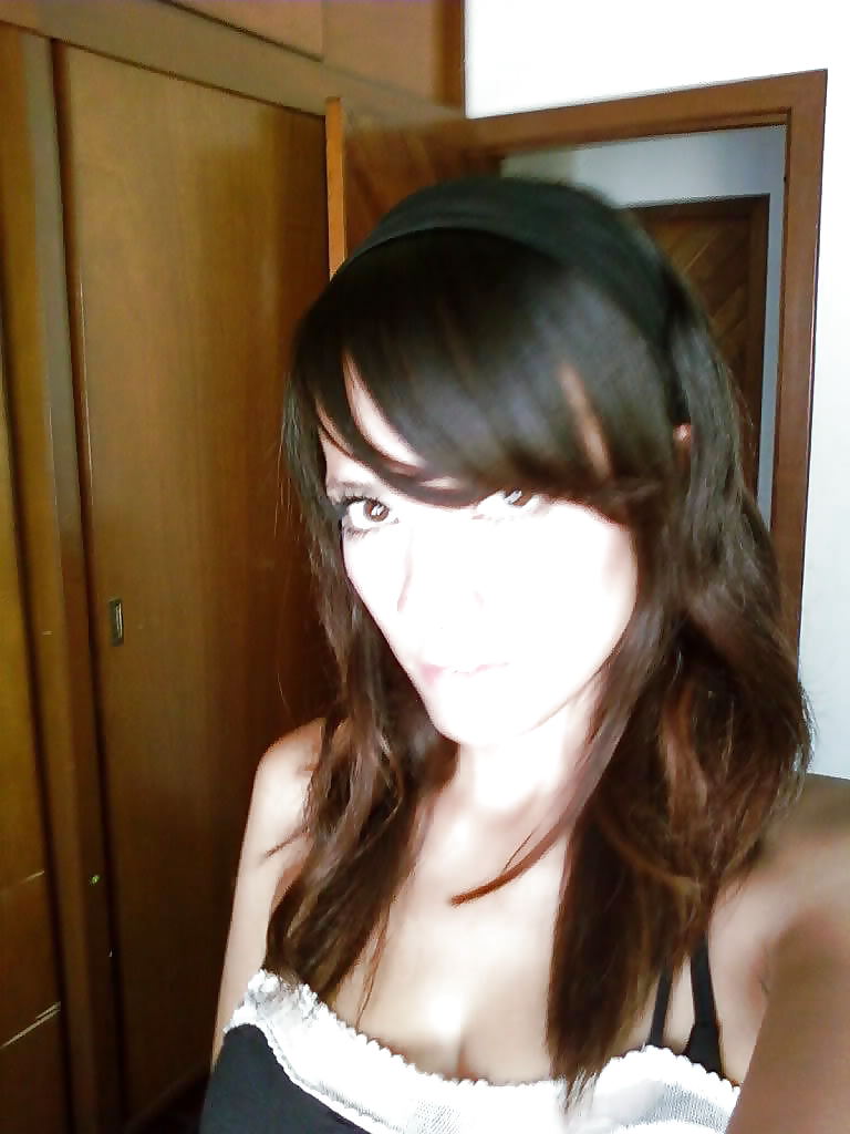 Slutty brunette Alyssa #9872618
