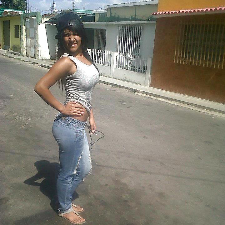WOMAN (AMIGUITAS 37) #12343592