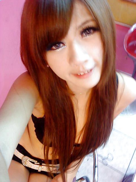 Fb hotties
 #17712182