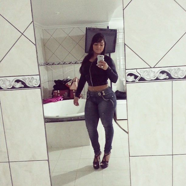 instagram de mulher melancia brasileira (por hellboykingop)
 #20376901