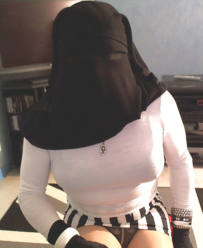 Niqab Sexy Et Hijab #21470932