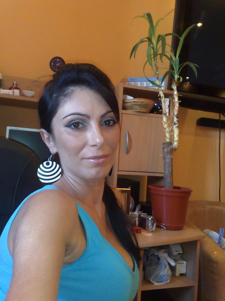 Milf rumena: georgiana
 #15765591