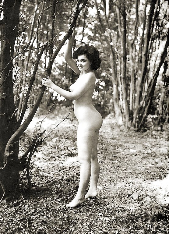 Unas cuantas chicas naturistas vintage que realmente me excitan (5)
 #19085144