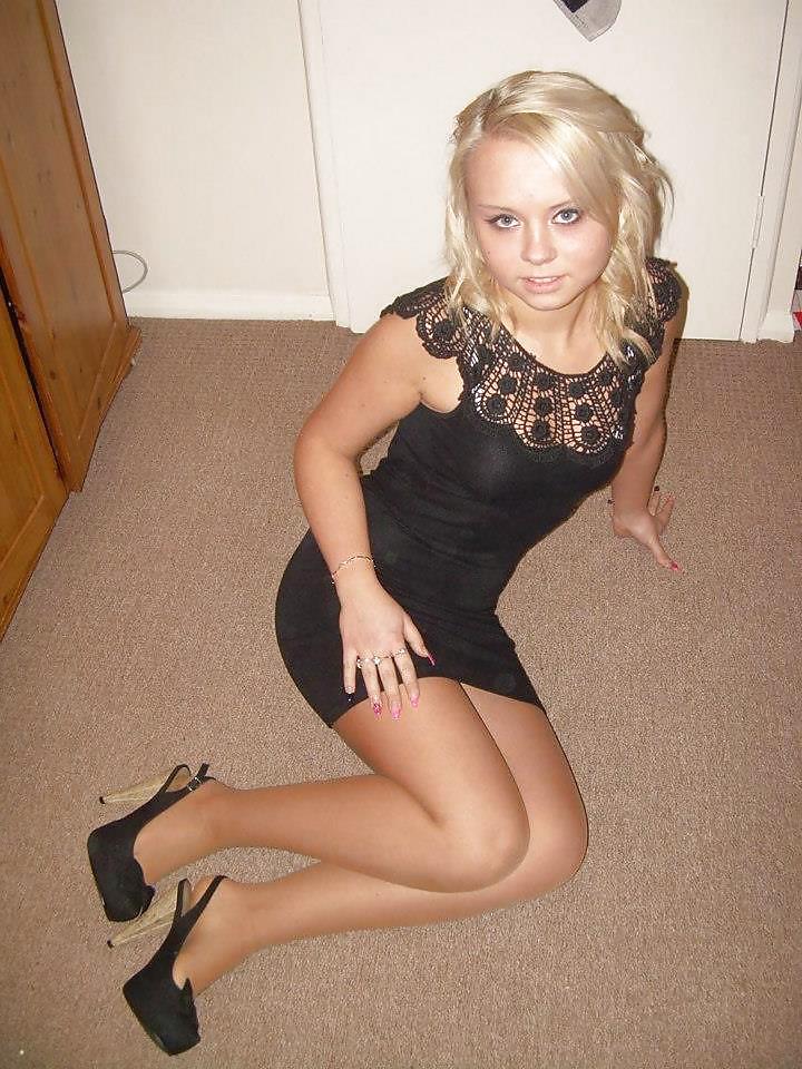 激しいナイロンの女の子4
 #19726911