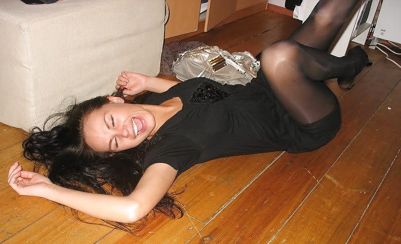 激しいナイロンの女の子4
 #19727053