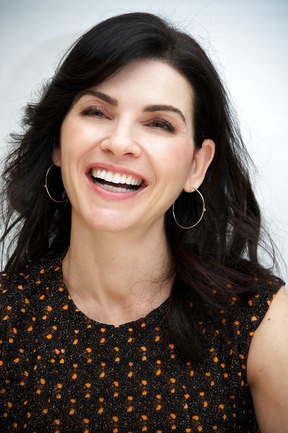 Julianna margulies
 #17318619