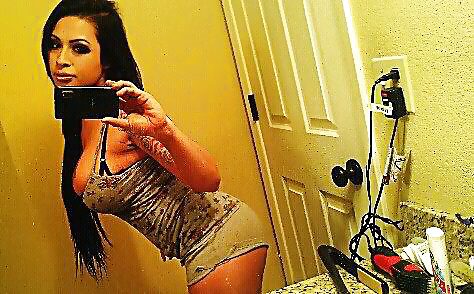 Selfshot hotties no 40
 #14021036