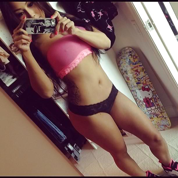 Selfshot hotties no 40
 #14021124