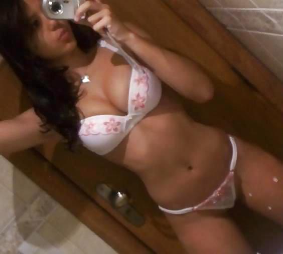 Selfshot hotties no 40
 #14021230