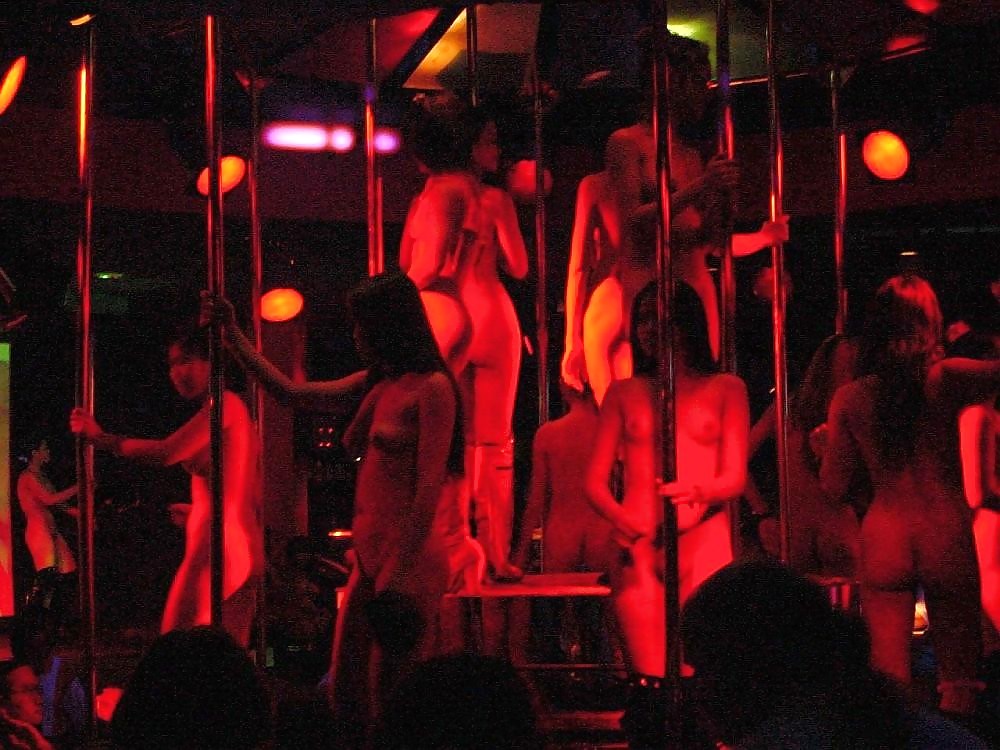 Ragazze del bar thailandese nude
 #2790917