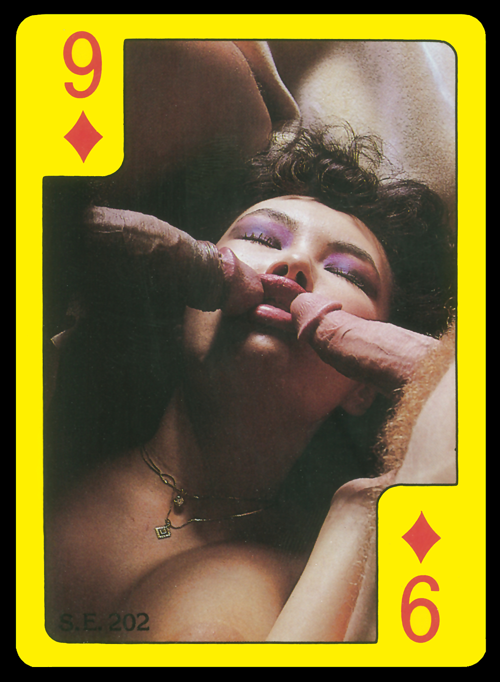 Play cards.  #3127913