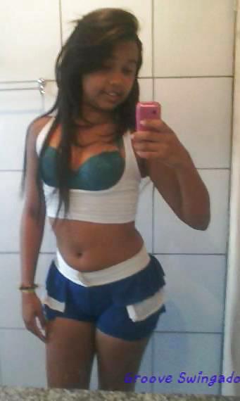 ブラジル人女性(facebook,orkut ...)
 #18222392