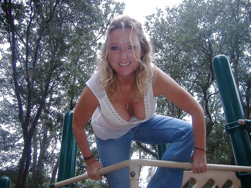 Cleavages Decolletes, Downblouse, #742498