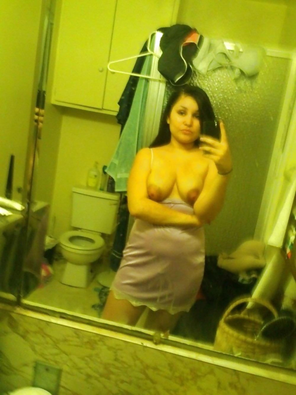 Young Latina Milf SelfShot #18424098