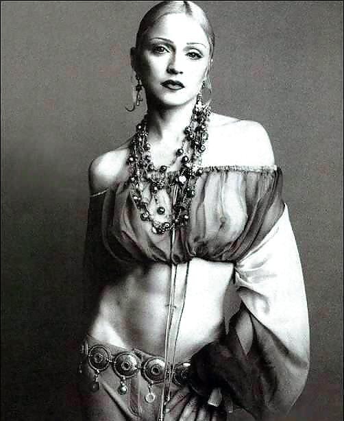 Madonna #18438100