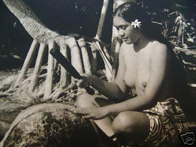 Ragazze dell'isola - polinesiane, tahitiane, hawaiane topless 
 #15130450