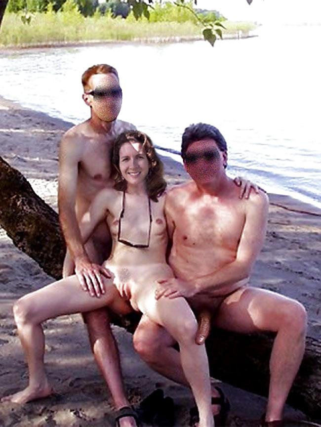 Sexo en grupo amateur en la playa #rec voyeur g7
 #9218689