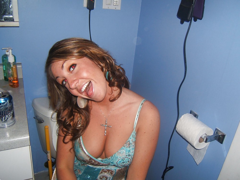 IMMER AUF DIE TITTEN SCHAUEN !!! #9546565