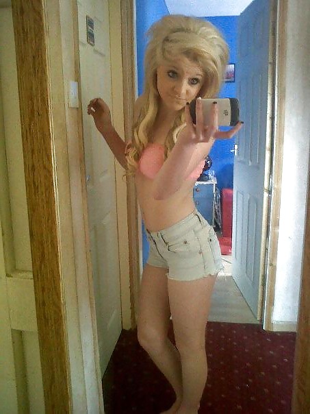 Sluts need attention 3 #17056954