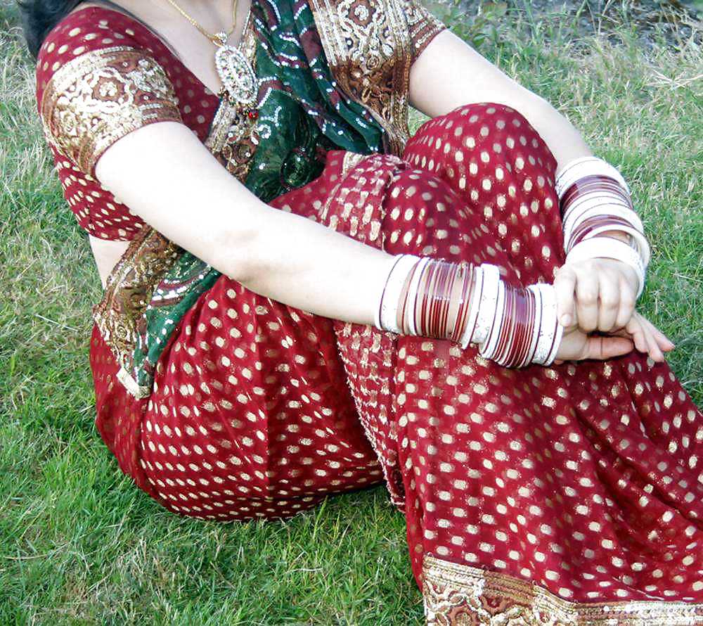 Indian outdoor saree strip