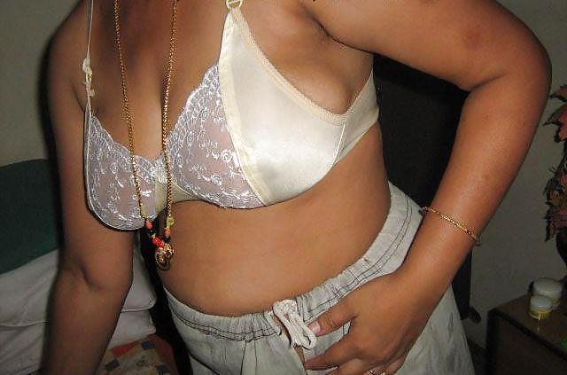 Indian aunty fucking &stripping #4262466