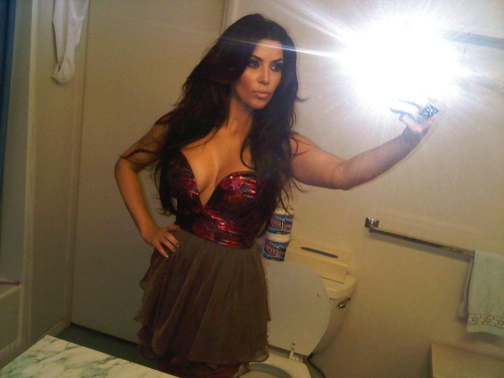 Kim Kardashian Ass & Hot Pic #3850137