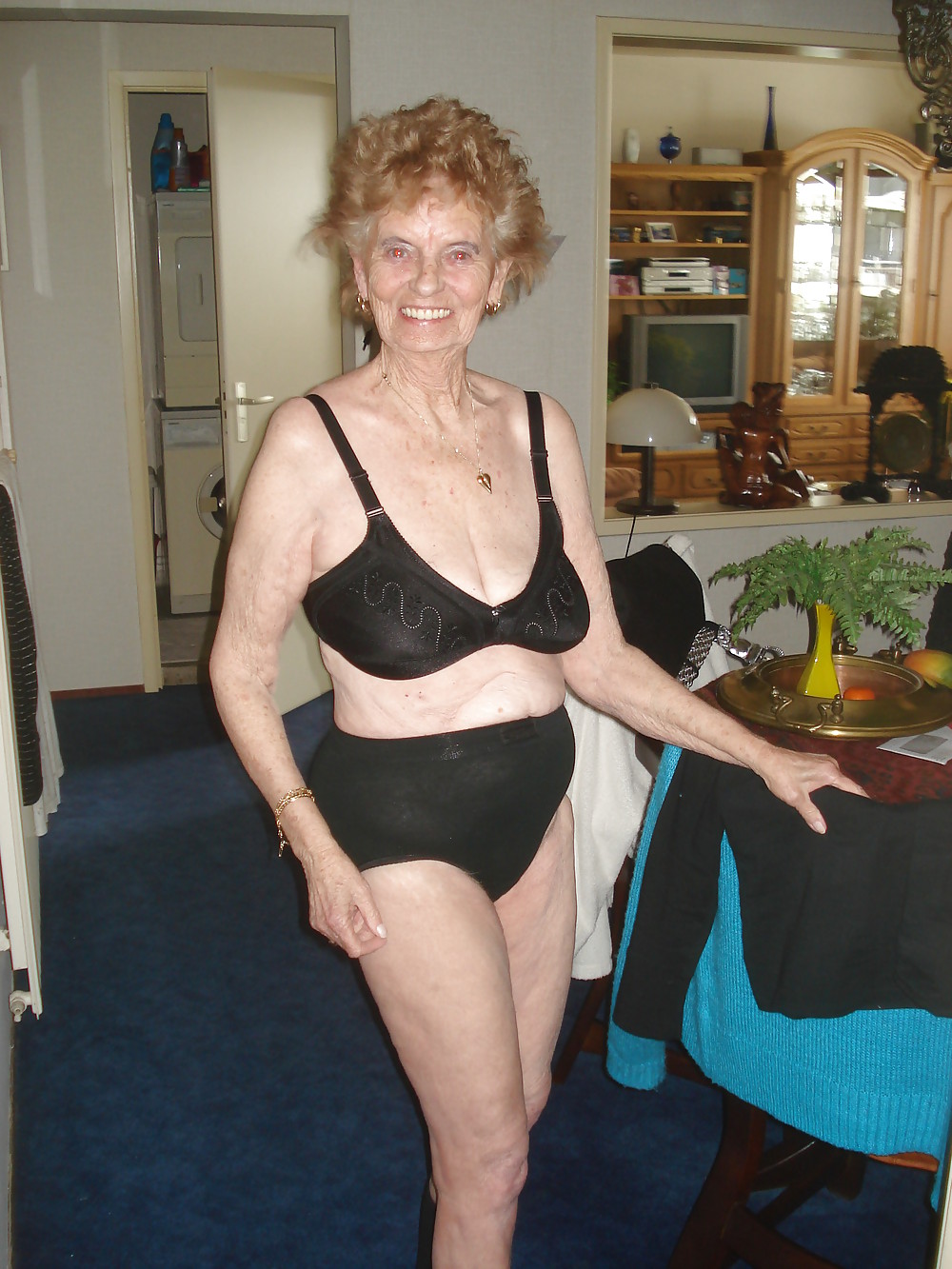 80 Years Old Granny Porn Pictures Xxx Photos Sex Images 282106 Pictoa 