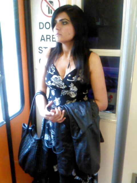 Voyeur - babes on transit #20332778