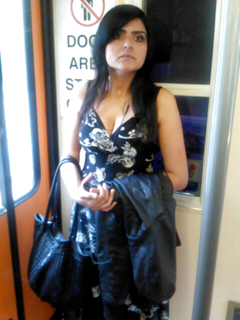 Voyeur - babes on transit #20332785