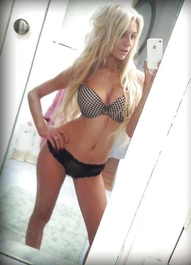 Selfshot hotties no 47
 #16180238