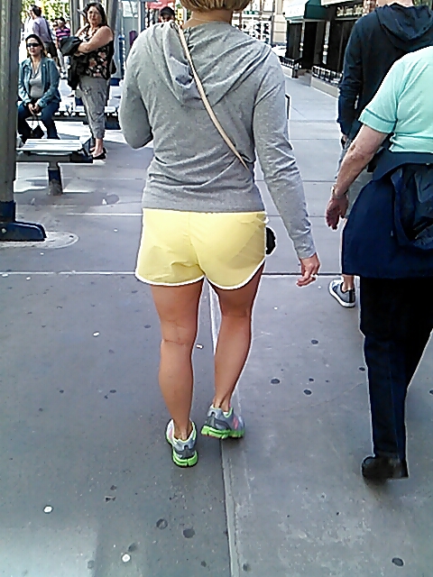 Voyeur - not a bad day, took a walk for lunch. #19463806