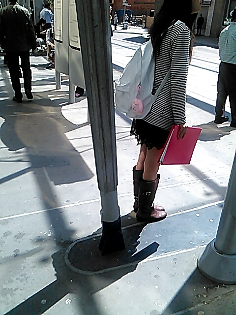 Voyeur - not a bad day, took a walk for lunch. #19463846