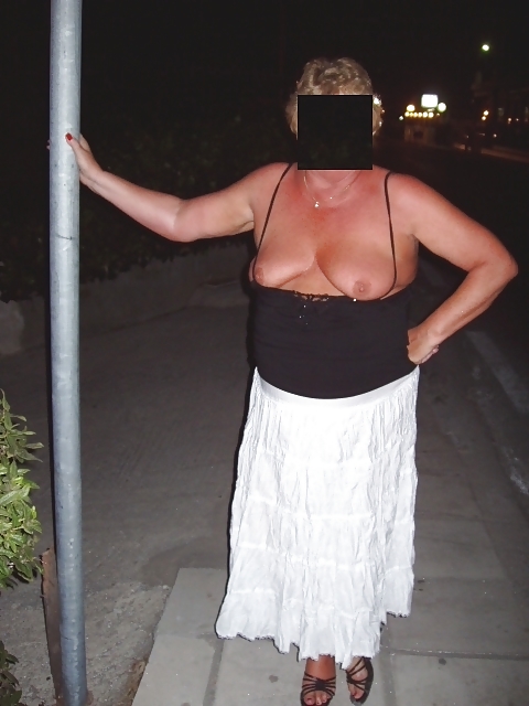 Flashing  in everywhere. #1441192