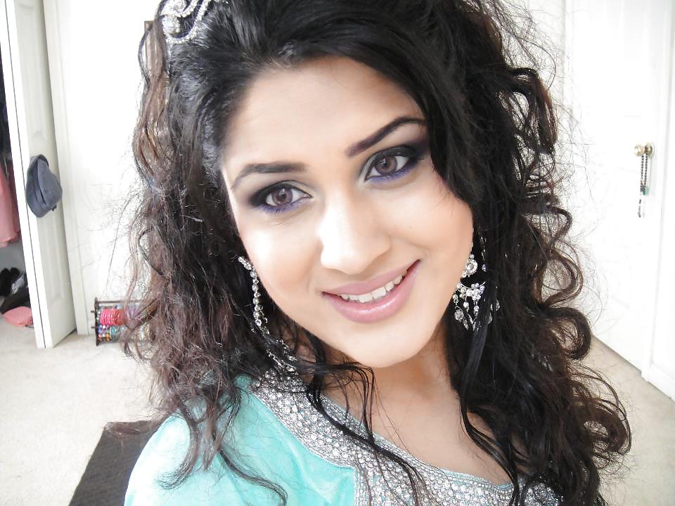 Putas Paki
 #18652494