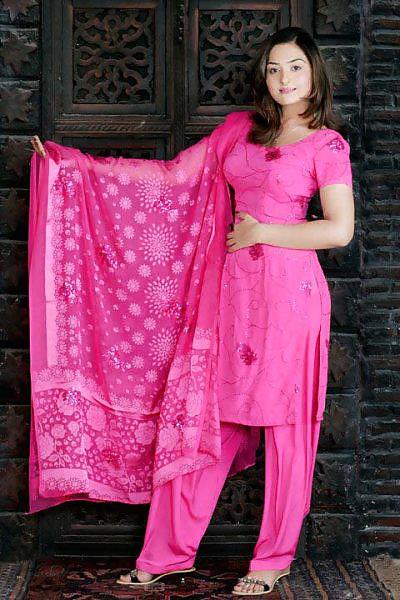 Putas Paki
 #18652497