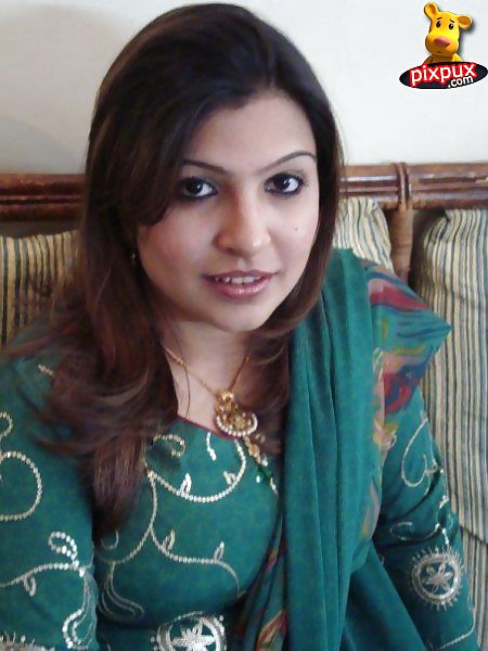 Putas Paki
 #18652510