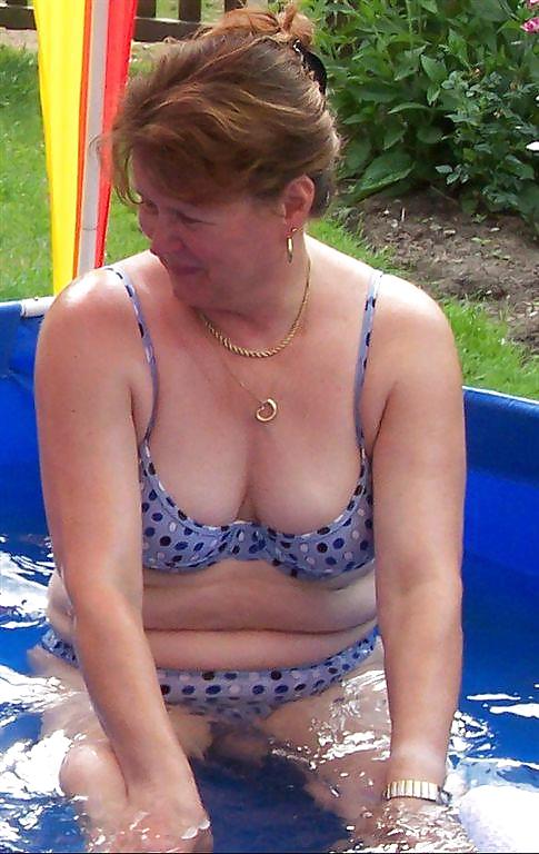 Trajes de baño bikini sujetador bbw madura vestida joven grande enorme
 #4006146