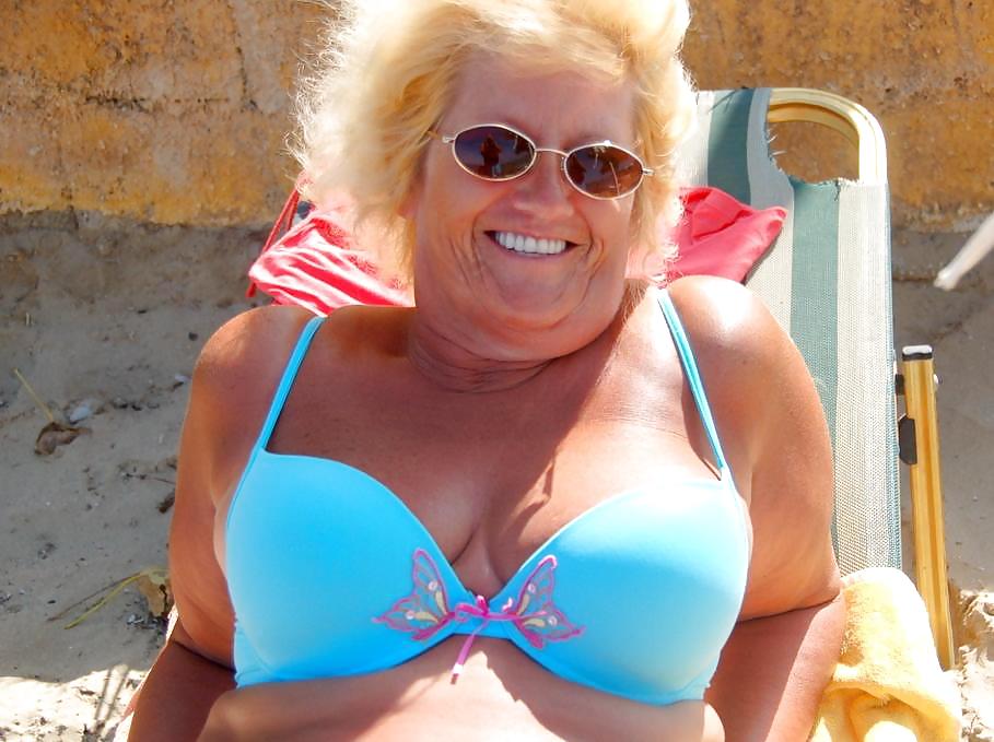 Swimsuits bikini bra bbw mature dressed teen big huge #4006185
