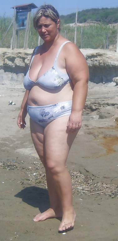 Trajes de baño bikini sujetador bbw madura vestida joven grande enorme
 #4006537