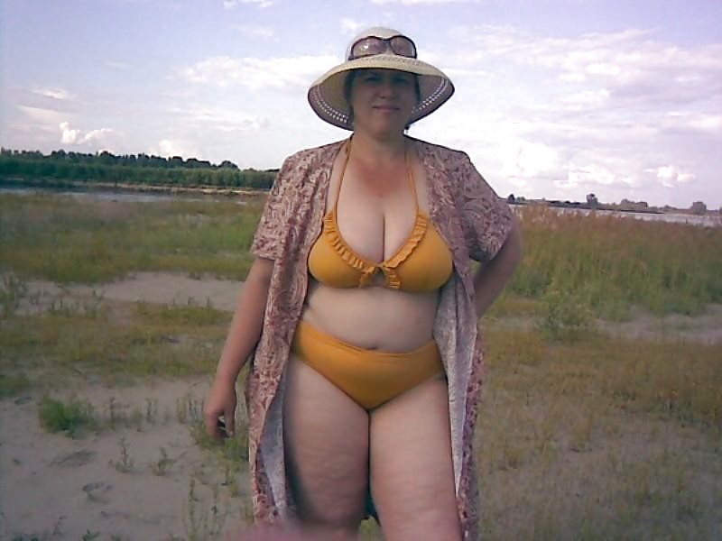 Trajes de baño bikini sujetador bbw madura vestida joven grande enorme
 #4006983