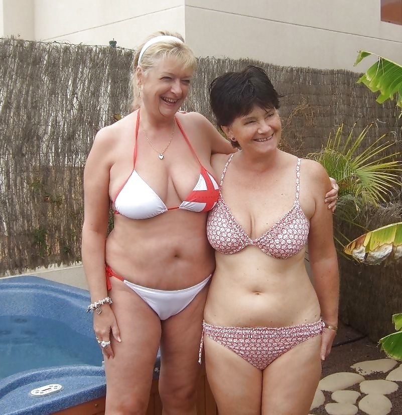Trajes de baño bikini sujetador bbw madura vestida joven grande enorme
 #4007118
