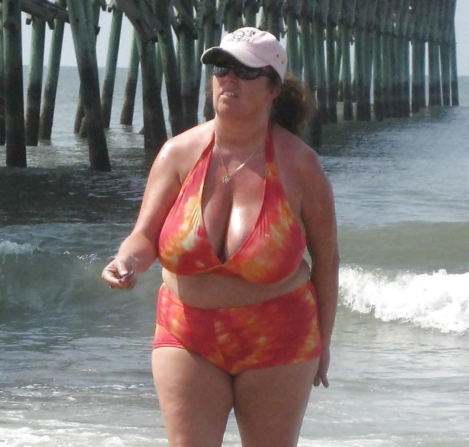 Trajes de baño bikini sujetador bbw madura vestida joven grande enorme
 #4007207