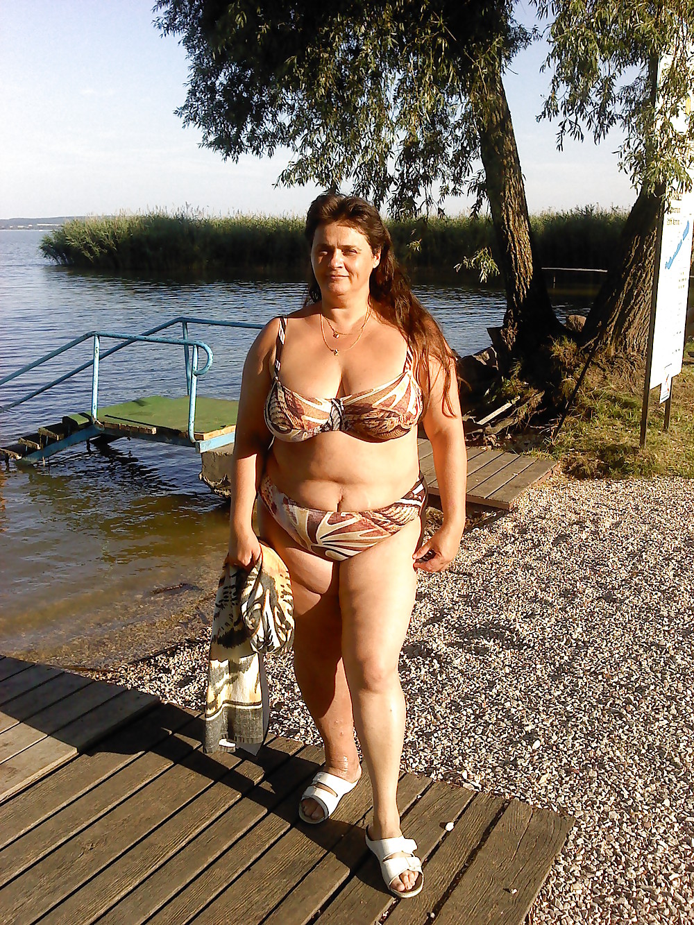 Trajes de baño bikini sujetador bbw madura vestida joven grande enorme
 #4007489
