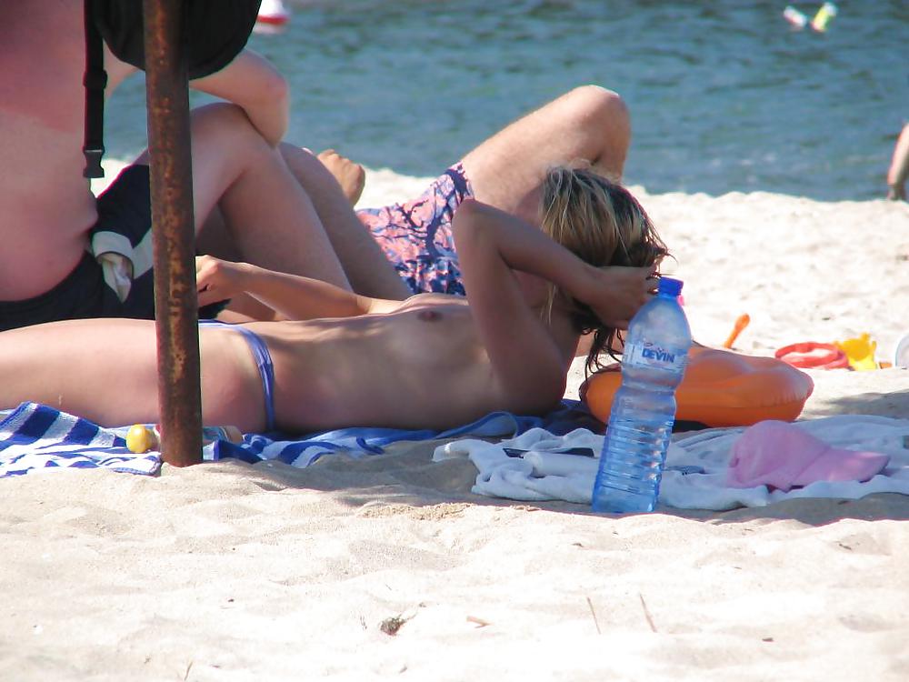 Ragazze bulgare da spiaggia del mare nero - iii
 #9859041