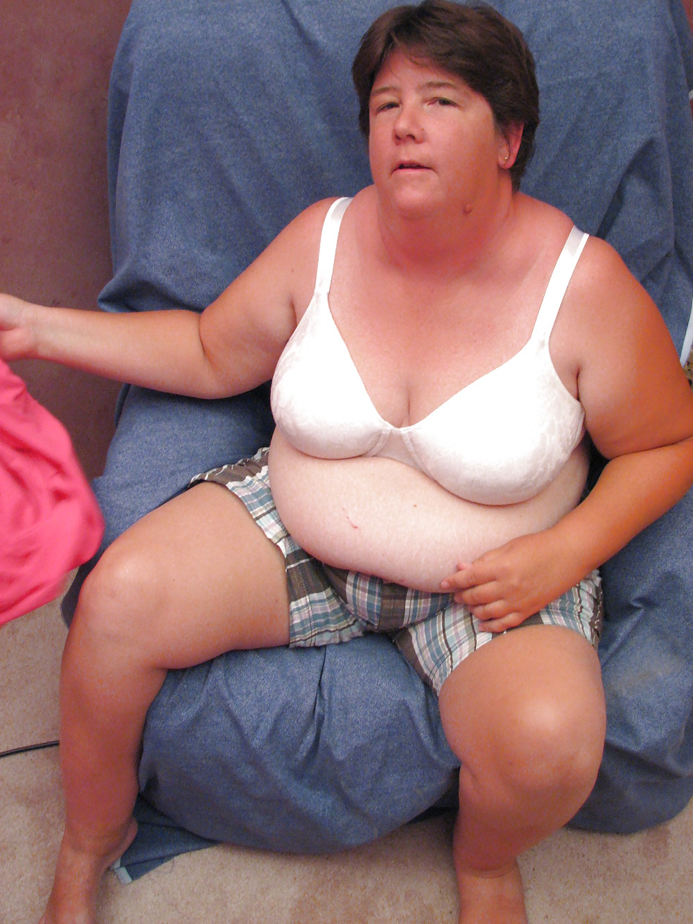Aunt Maggie shows off her fat cuvy body #4426188