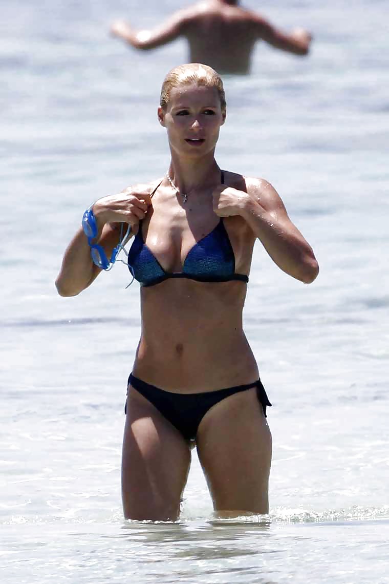 Michelle Hunziker wearing a bikini in Formentera, Spain ASS #4357155