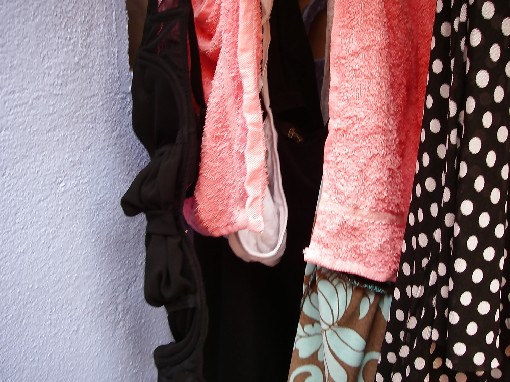 NIEHBOURS LAUNDRY #8416676